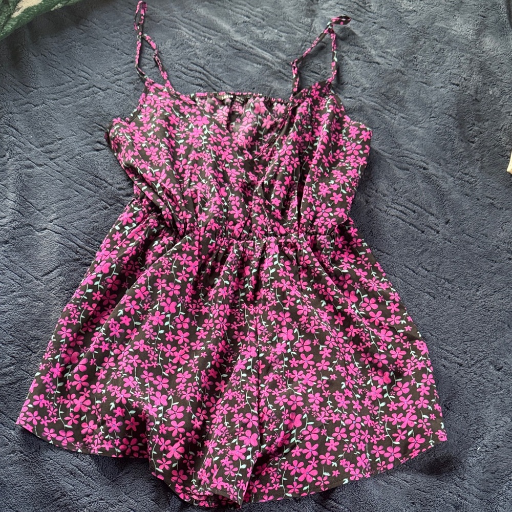 SHEIN Pink Floral Romper M